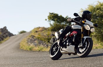 Triumph Speed Triple R 2015 - Bild 23 Triumph Speed Triple R 2015 - Bild 23
