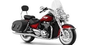 Triumph Thunderbird LT 2015 vs Harley-Davidson Softail Heritage Classic FLSTC 2009