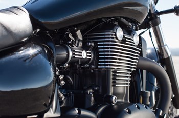 Triumph Thunderbird Nightstorm 2015 - Bild 8