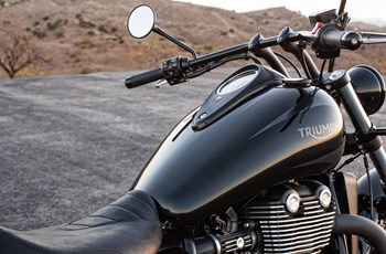 Triumph Thunderbird Nightstorm 2015 - Bild 9