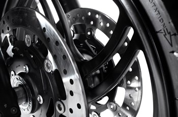 Triumph Thunderbird Nightstorm 2015 - Bild 11