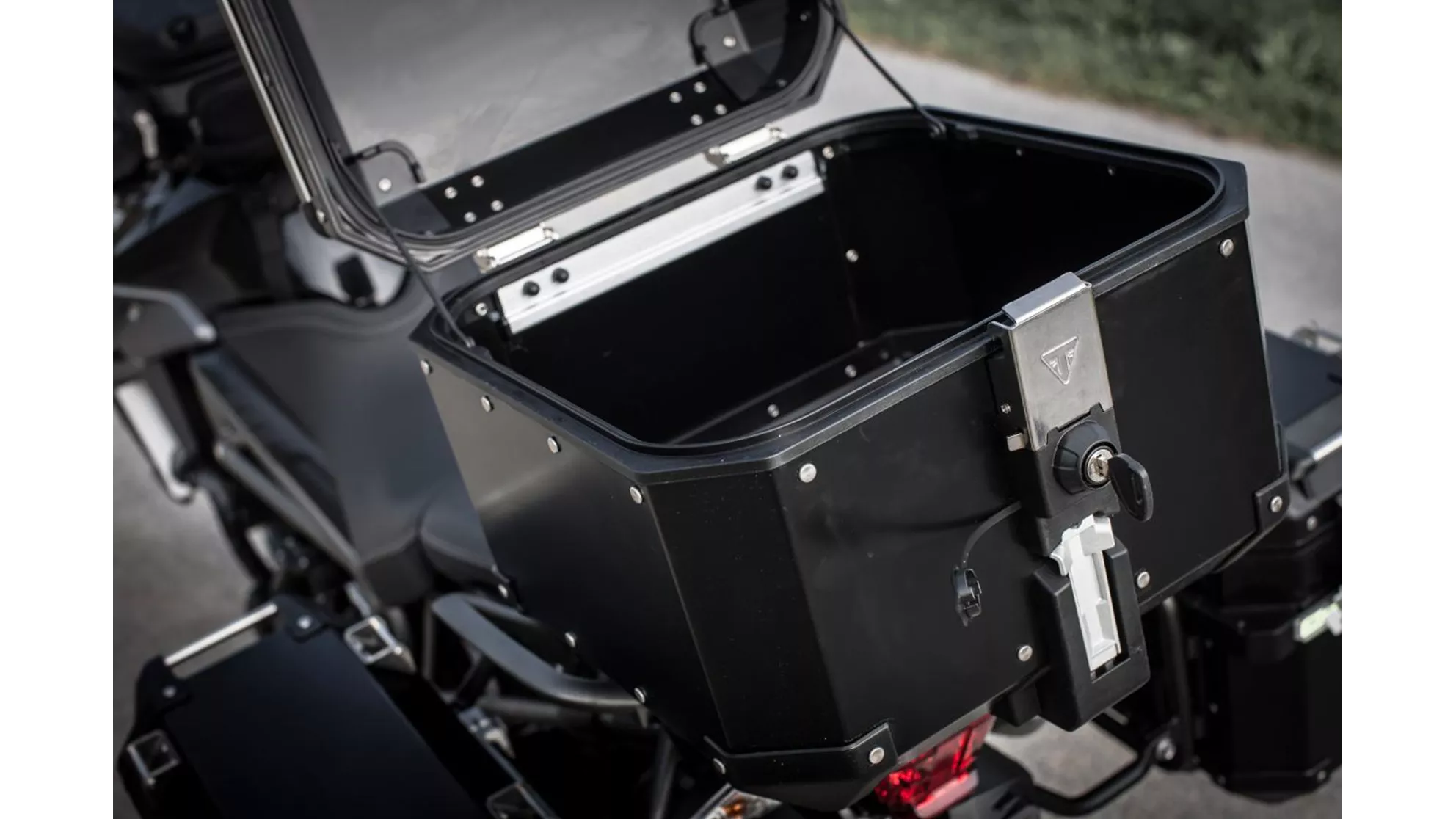 Triumph Tiger 800 XCA - Image 5 Triumph Tiger 800 XCA - Image 5