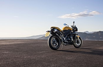 Triumph Speed Triple ´94 2015 - Bild 6 Triumph Speed Triple ´94 2015 - Bild 6