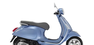Vespa Primavera 125 i.e. 3V 2015 vs Vespa GTS 125 Touring 2022 Vespa Primavera 125 i.e. 3V 2015 vs Vespa GTS 125 Touring 2022