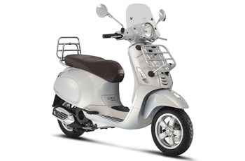 Vespa Primavera 50 Touring 2015 - Bild 2 Vespa Primavera 50 Touring 2015 - Bild 2