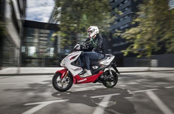 Yamaha Aerox R 2015 - Bild 2