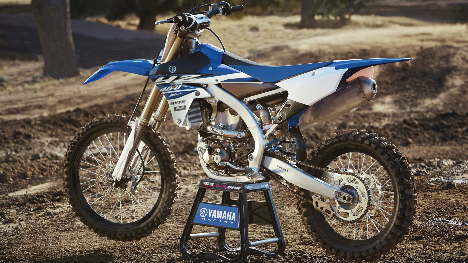 Yamaha YZ450F - Image 5 Yamaha YZ450F - Image 5