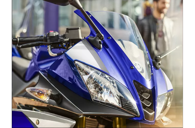 Yamaha YZF-R125 2015