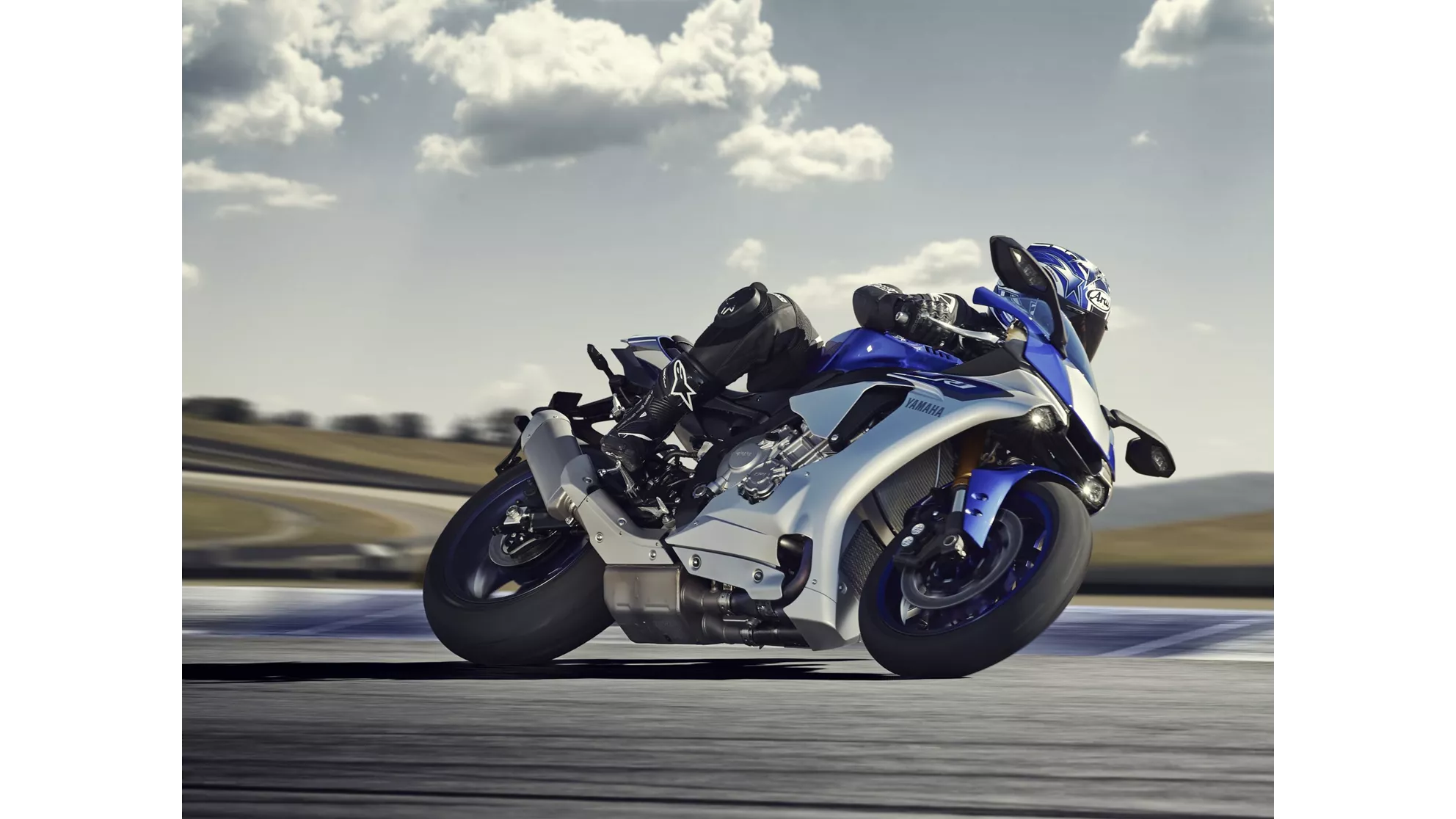 Yamaha R1 - Image 2 Yamaha R1 - Image 2