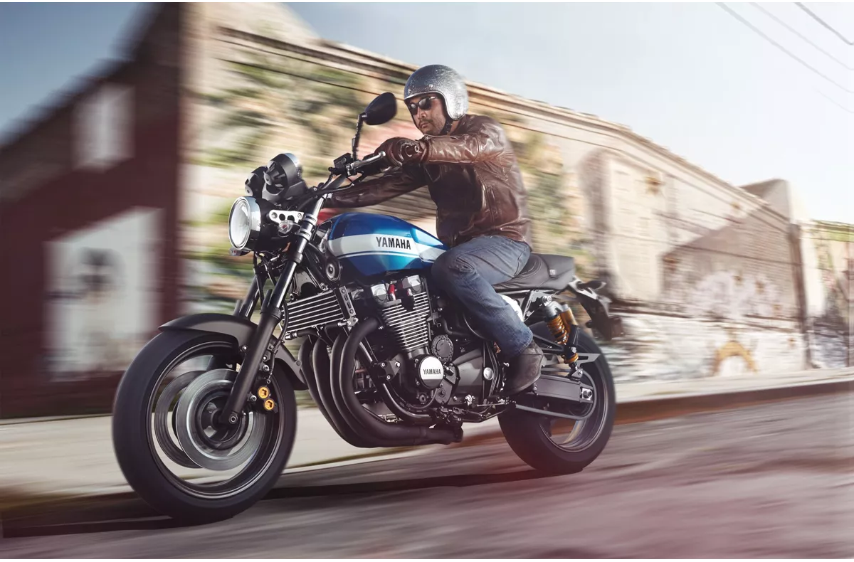 Yamaha XJR 1300 Yamaha XJR 1300