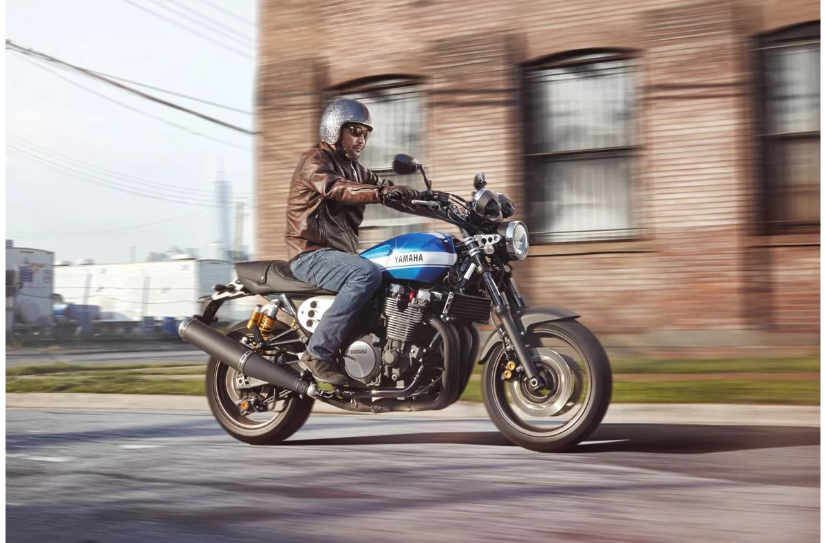 Yamaha XJR 1300 Yamaha XJR 1300