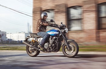 Yamaha XJR 1300 2015 - Bild 3 Yamaha XJR 1300 2015 - Bild 3
