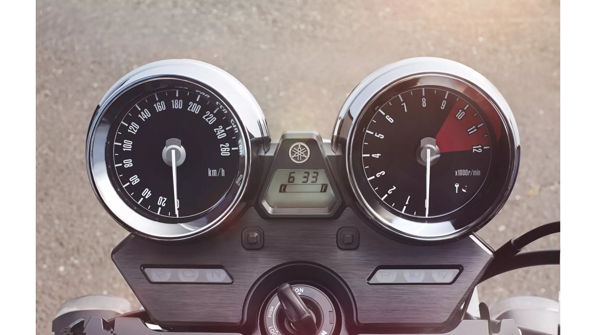 Yamaha XJR 1300 - Image 4 Yamaha XJR 1300 - Image 4