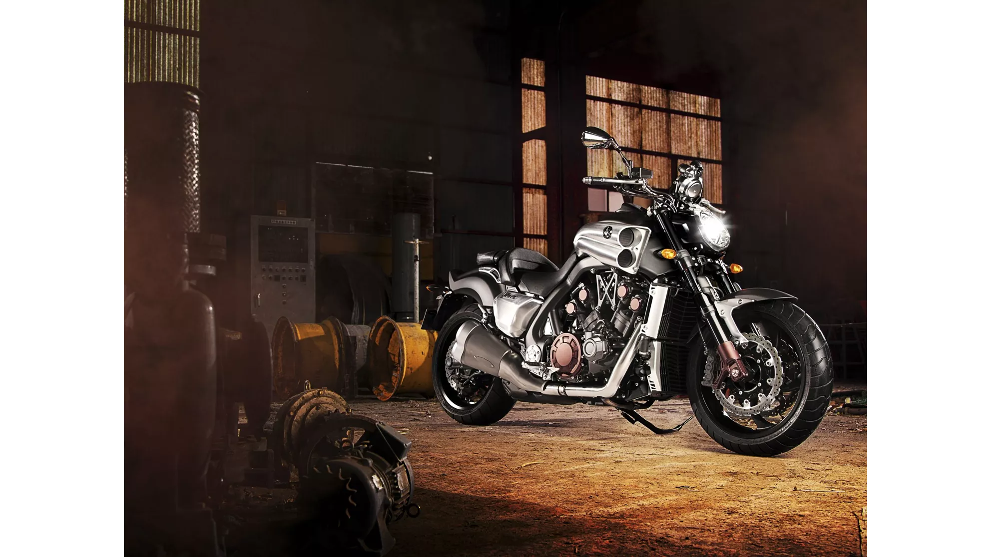 Yamaha V-MAX - Image 13 Yamaha V-MAX - Image 13