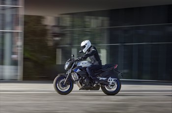 Yamaha XJ6 2015 - Bild 9