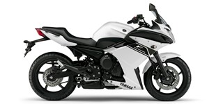 Kawasaki ER-6f 2011 vs Yamaha XJ6 Diversion F ABS 2015