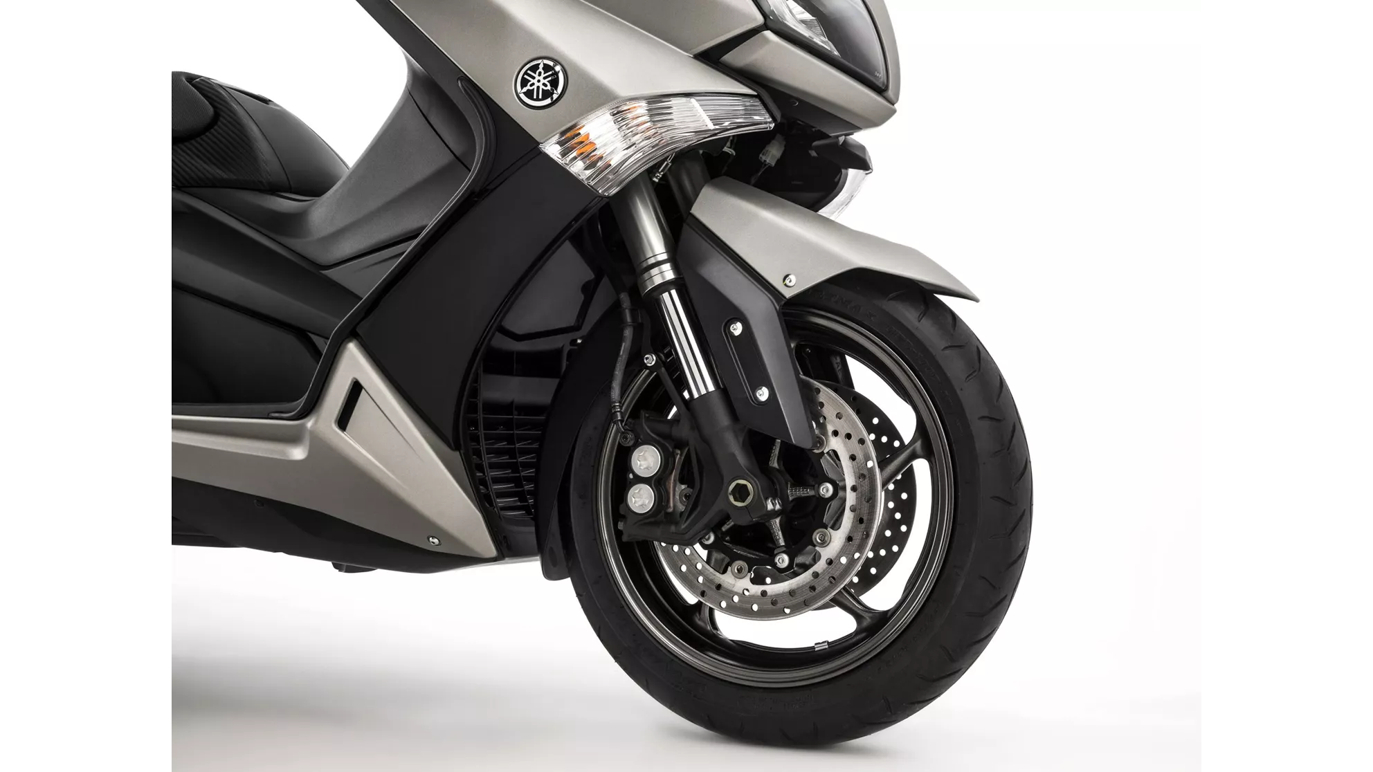 Yamaha T-MAX 530 ABS - Image 13 Yamaha T-MAX 530 ABS - Image 13