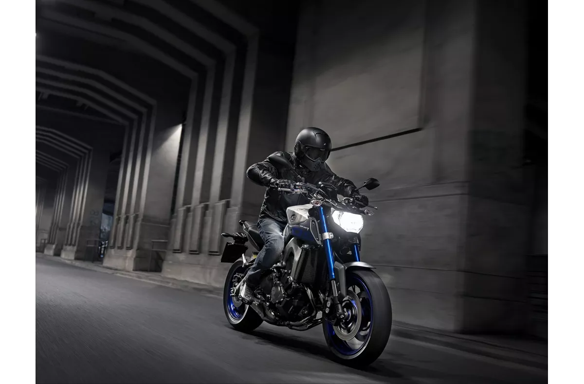 Yamaha MT-09 Yamaha MT-09