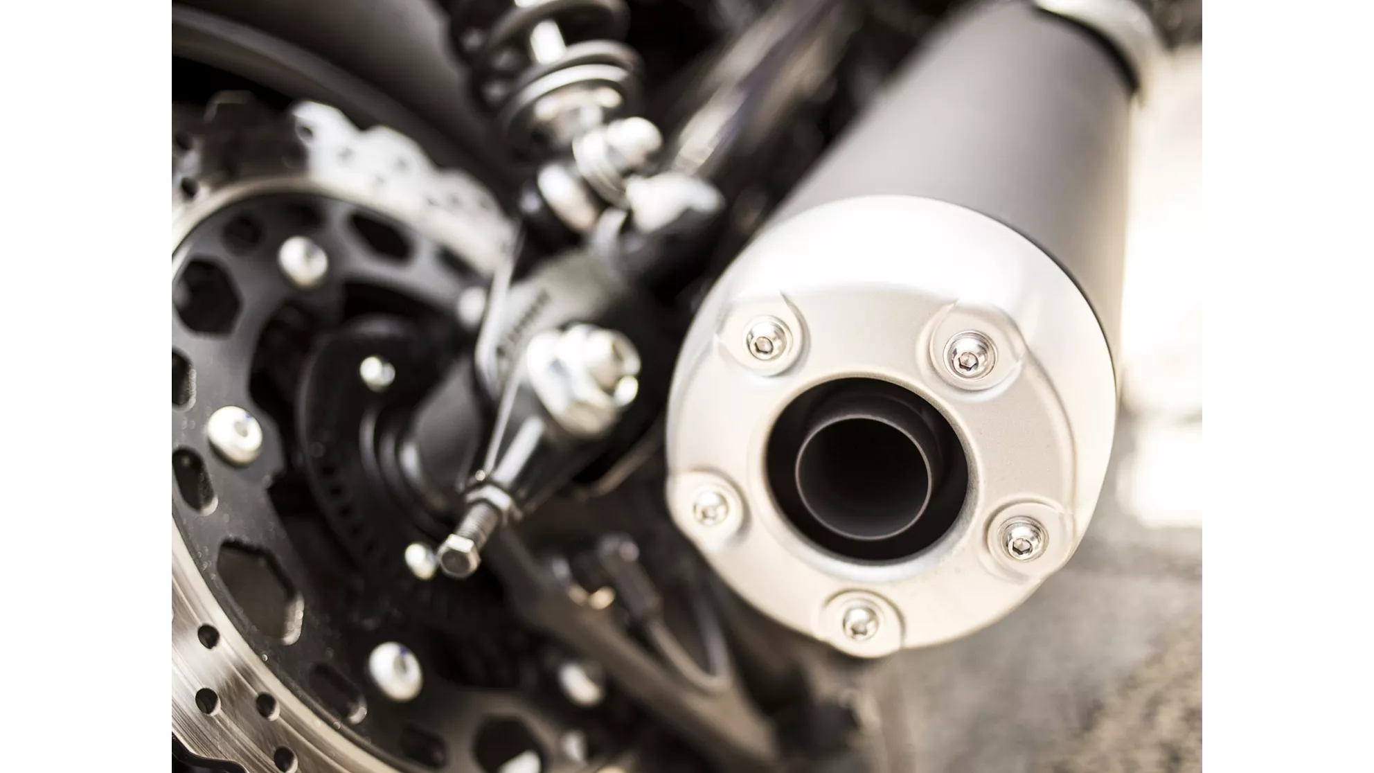 Yamaha XV 950 R - Image 11 Yamaha XV 950 R - Image 11