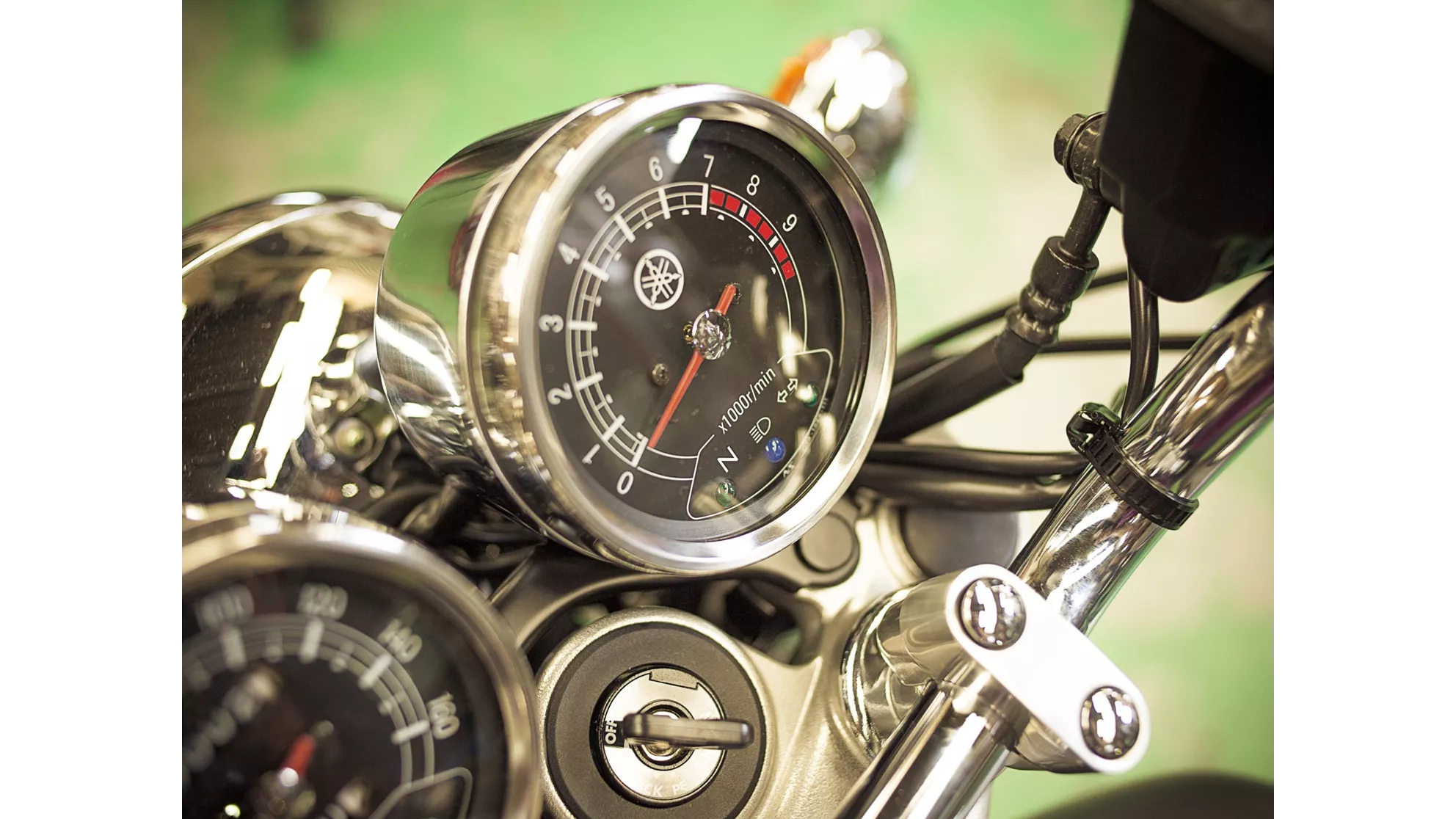 Yamaha SR 400 - Image 4 Yamaha SR 400 - Image 4