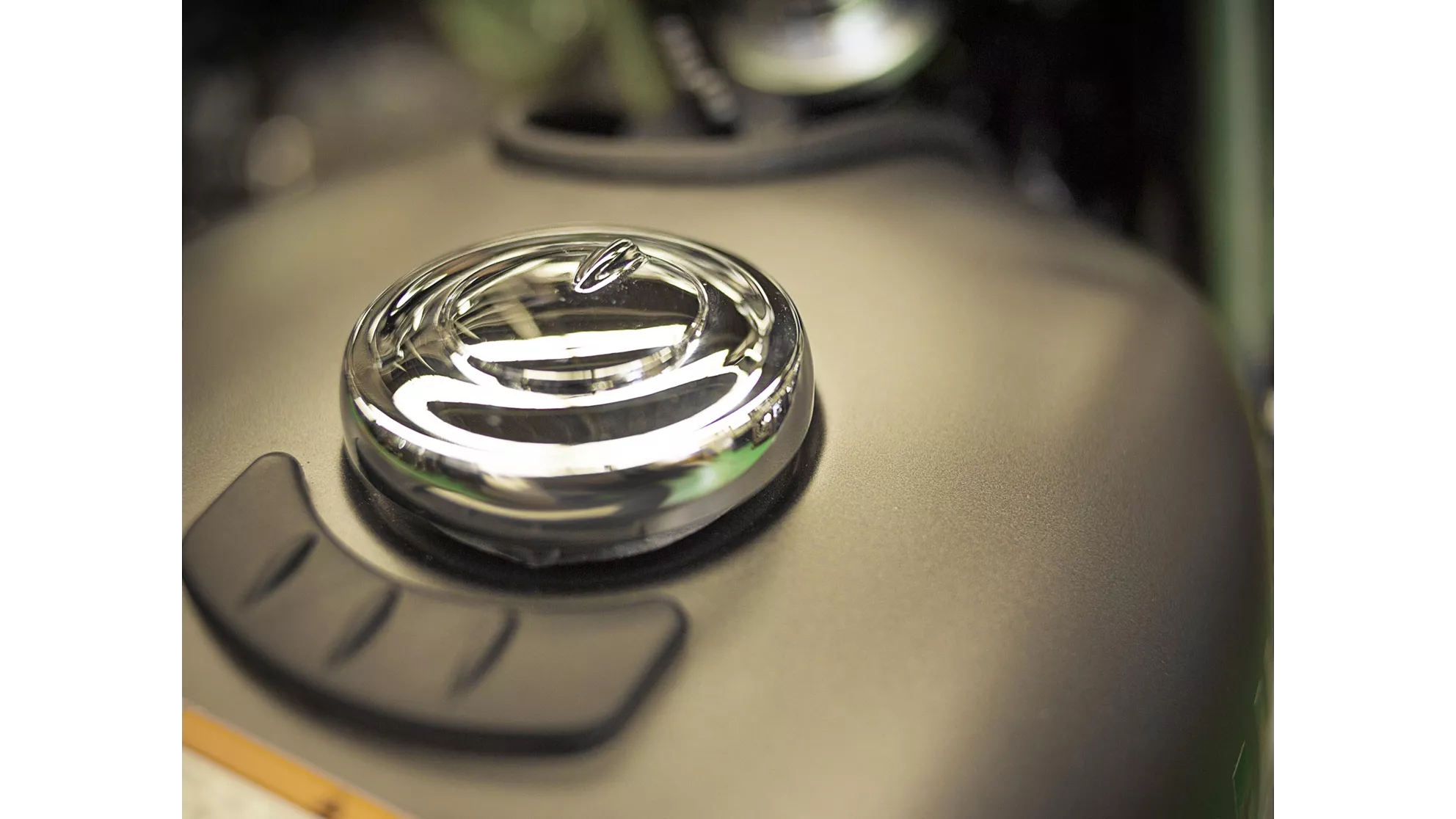 Yamaha SR 400 - Image 6 Yamaha SR 400 - Image 6