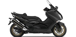 Honda X-ADV 2022 vs Yamaha T-MAX 530 Black Max 2015