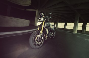 Yamaha MT-09 Sport Tracker 2015 - Bild 3 Yamaha MT-09 Sport Tracker 2015 - Bild 3