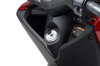 Yamaha NMAX 125 2015 - Bild 9 Yamaha NMAX 125 2015 - Bild 9