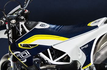 Husqvarna 701 Supermoto 2015 - Bild 7 Husqvarna 701 Supermoto 2015 - Bild 7