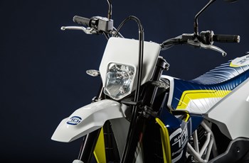 Husqvarna 701 Supermoto 2015 - Bild 9 Husqvarna 701 Supermoto 2015 - Bild 9