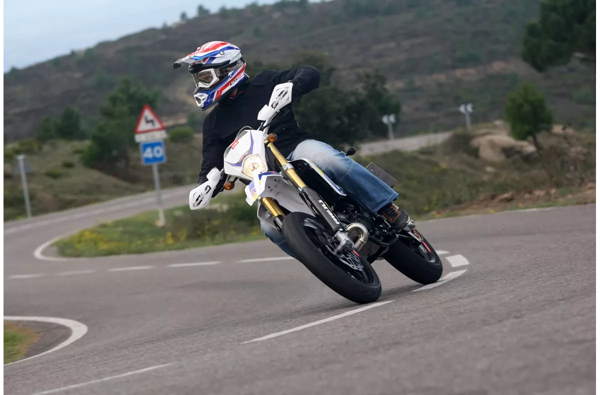 Rieju MRT Freejump 50 Supermoto Rieju MRT Freejump 50 Supermoto