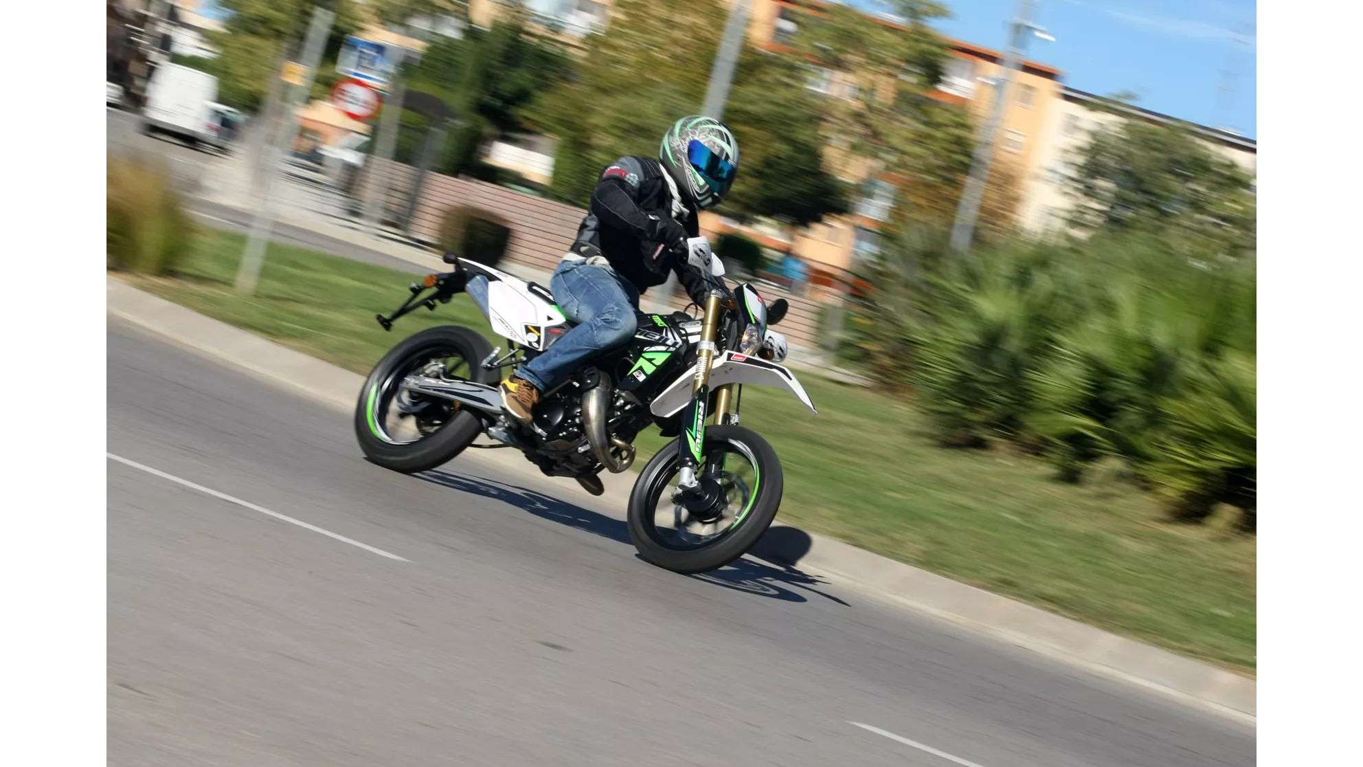 Rieju MRT Freejump 50 Supermoto - Image 7 Rieju MRT Freejump 50 Supermoto - Image 7