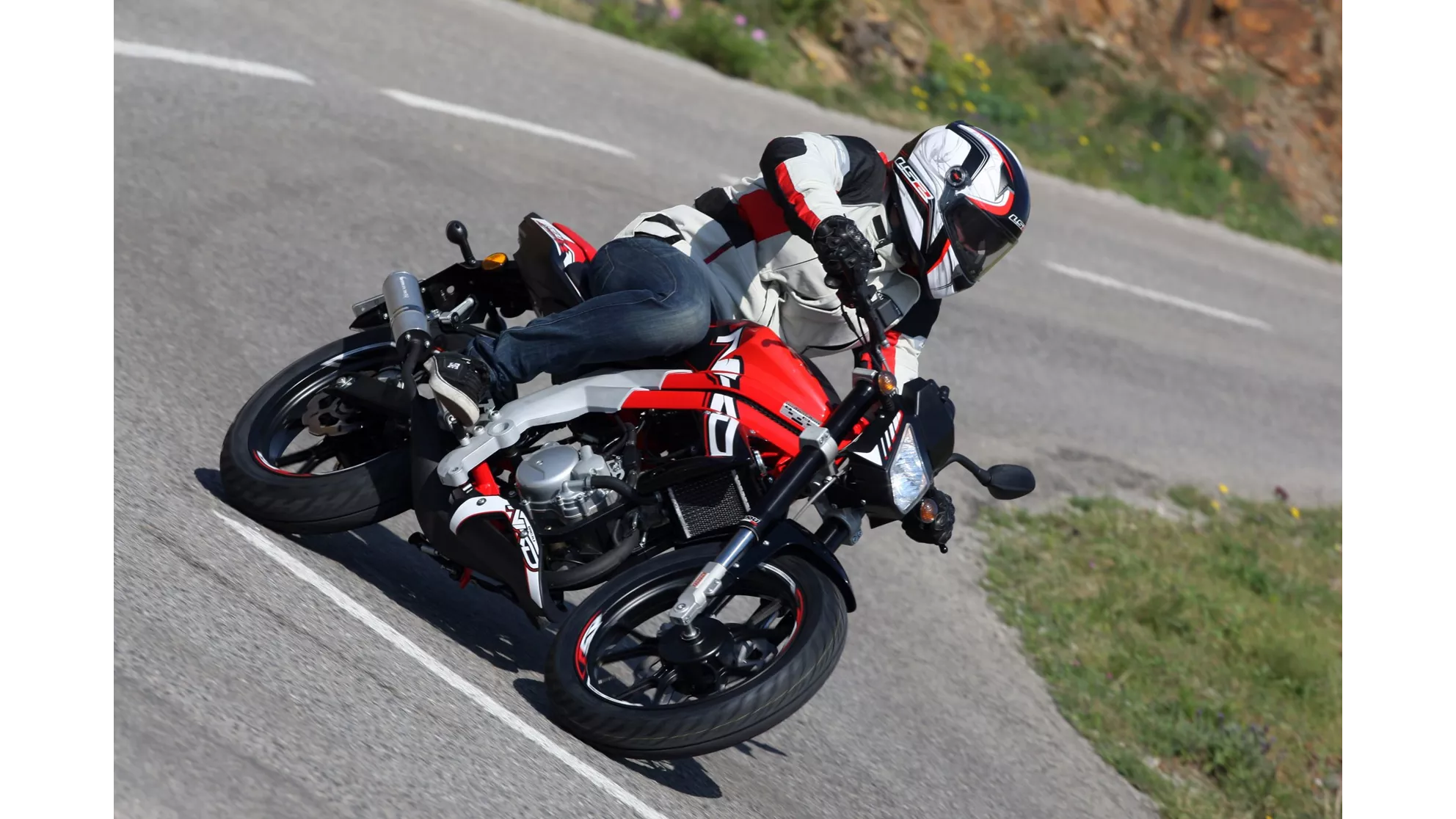 Rieju RS3 NKD 50 - Image 1 Rieju RS3 NKD 50 - Image 1