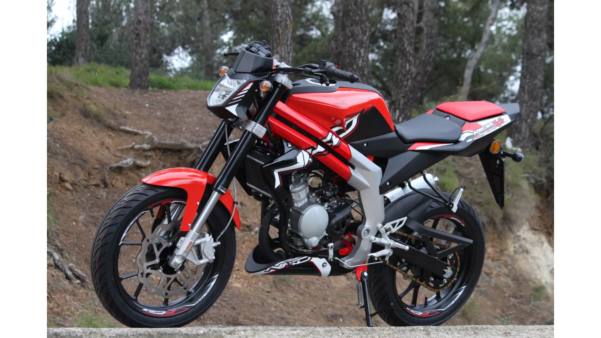 Rieju RS3 NKD 50 - Image 9 Rieju RS3 NKD 50 - Image 9