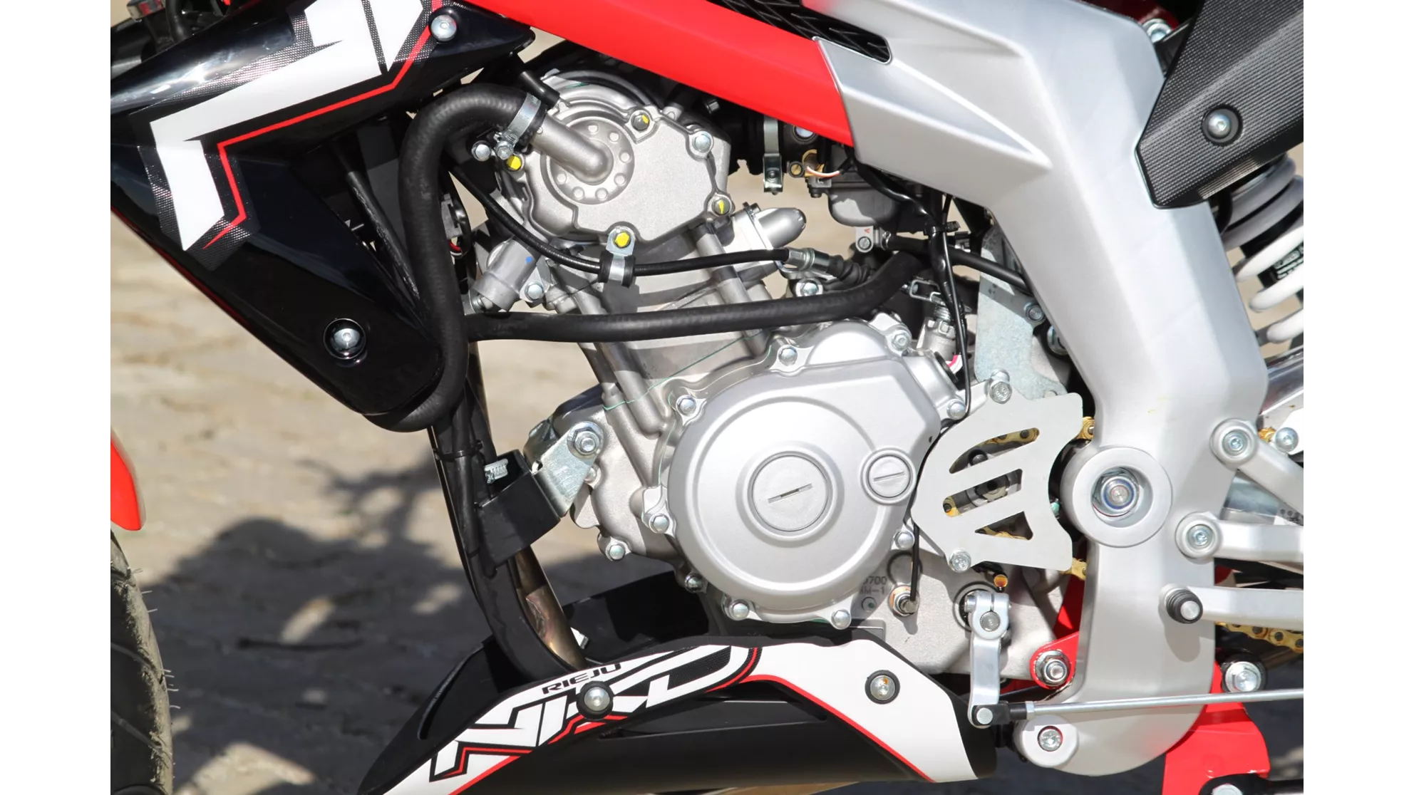 Rieju RS3 NKD 125 - Image 5 Rieju RS3 NKD 125 - Image 5