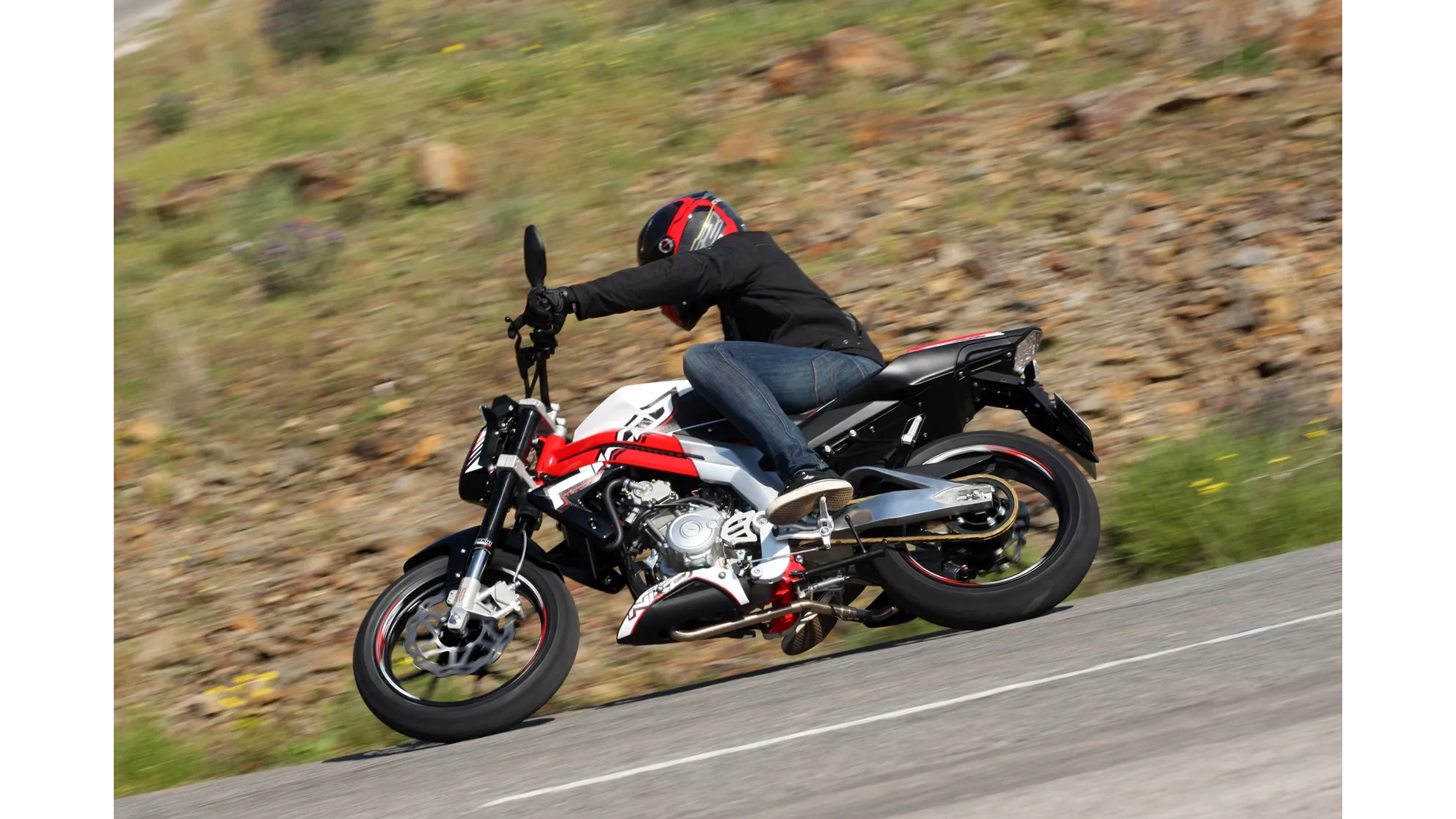 Rieju RS3 NKD 125 - Image 9 Rieju RS3 NKD 125 - Image 9