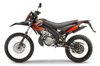 Derbi Senda DRD X-Treme 50 R 2015 - Bild 3 Derbi Senda DRD X-Treme 50 R 2015 - Bild 3