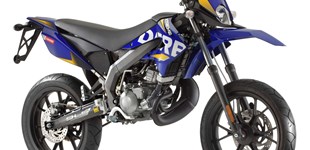 Derbi Senda DRD X-Treme 50 SM 2015 vs Derbi Senda DRD X-Treme 50 R 2016