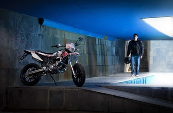 Derbi Senda DRD Racing 50 SM 2015 - Bild 6 Derbi Senda DRD Racing 50 SM 2015 - Bild 6