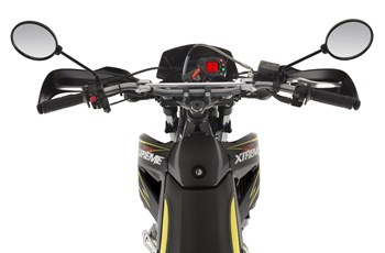 Derbi Senda DRD X-Treme 50 SM Limited Edition 2015 - Bild 6 Derbi Senda DRD X-Treme 50 SM Limited Edition 2015 - Bild 6