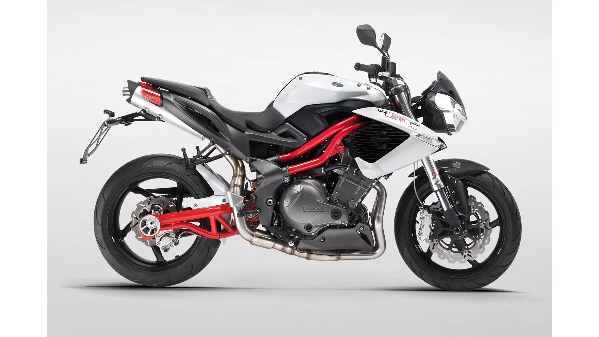 Benelli TNT 899 - Image 4 Benelli TNT 899 - Image 4