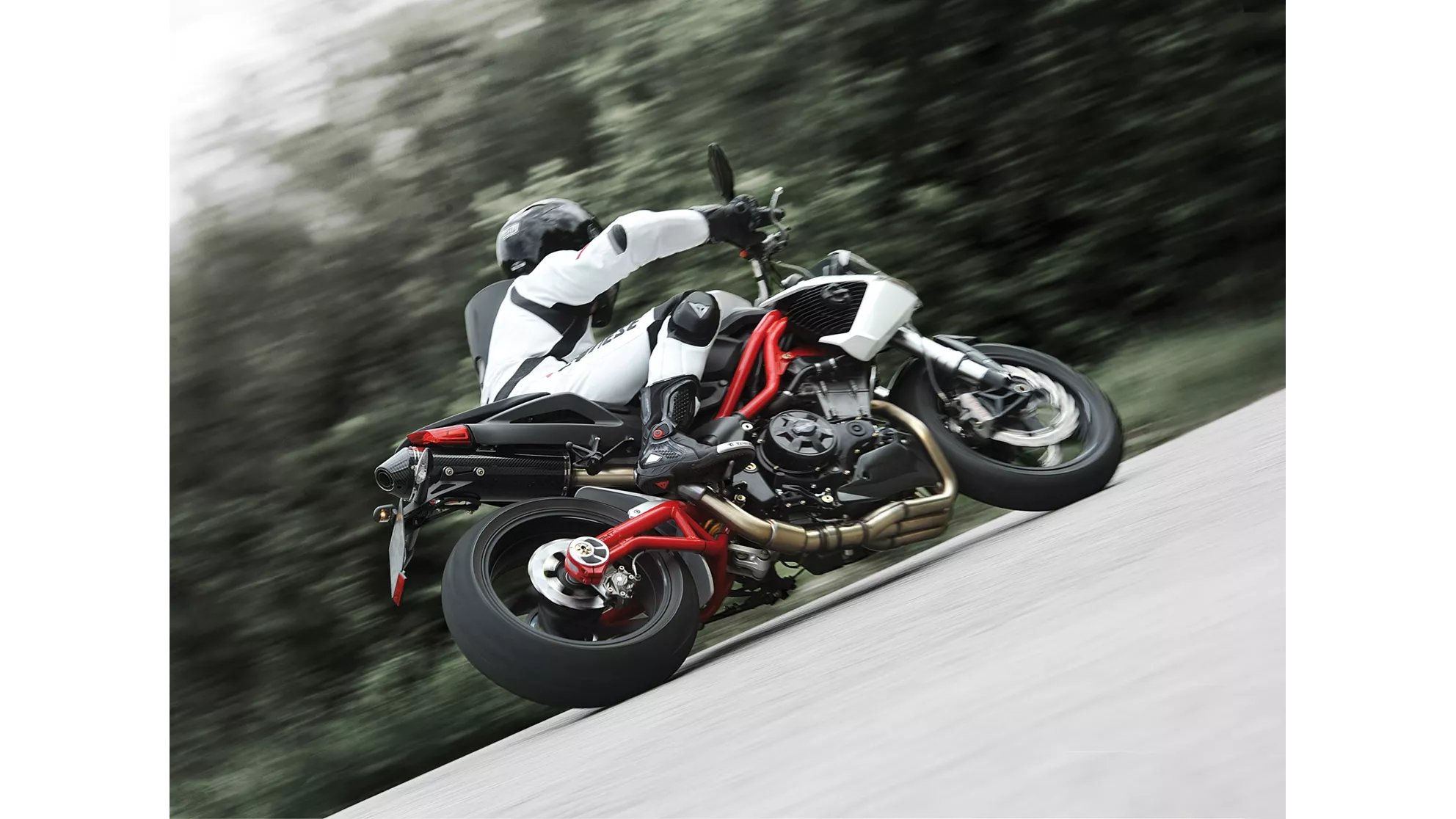 Benelli TNT R 160 - Image 4 Benelli TNT R 160 - Image 4