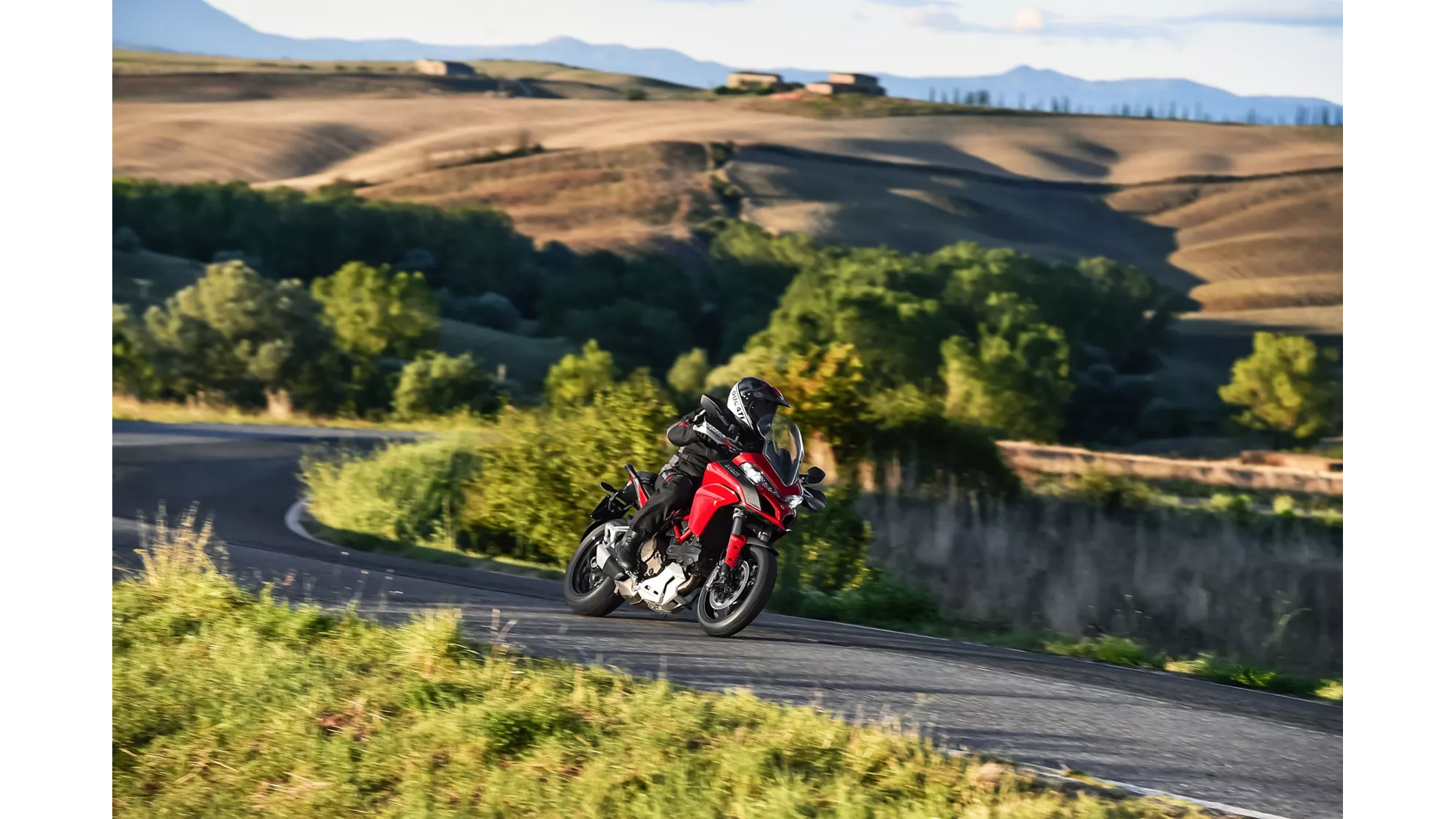 Ducati Multistrada 1200 S - Image 2 Ducati Multistrada 1200 S - Image 2