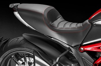 Ducati Diavel Carbon 2015 - Bild 20
