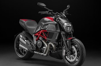 Ducati Diavel Carbon 2015 - Bild 24