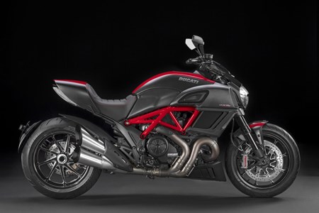 Ducati Diavel Carbon 2015