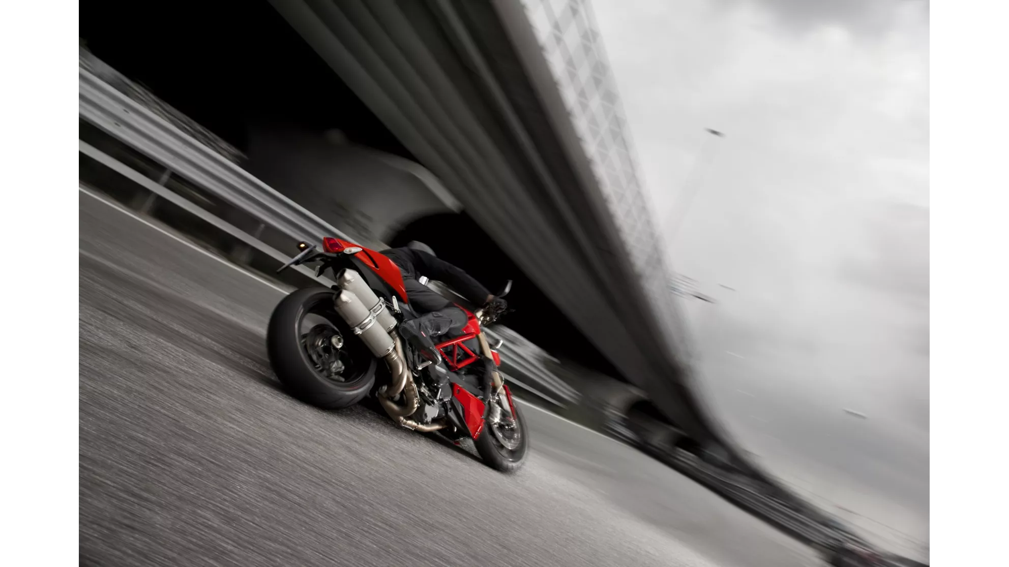 Ducati Streetfighter 848 - Image 6 Ducati Streetfighter 848 - Image 6