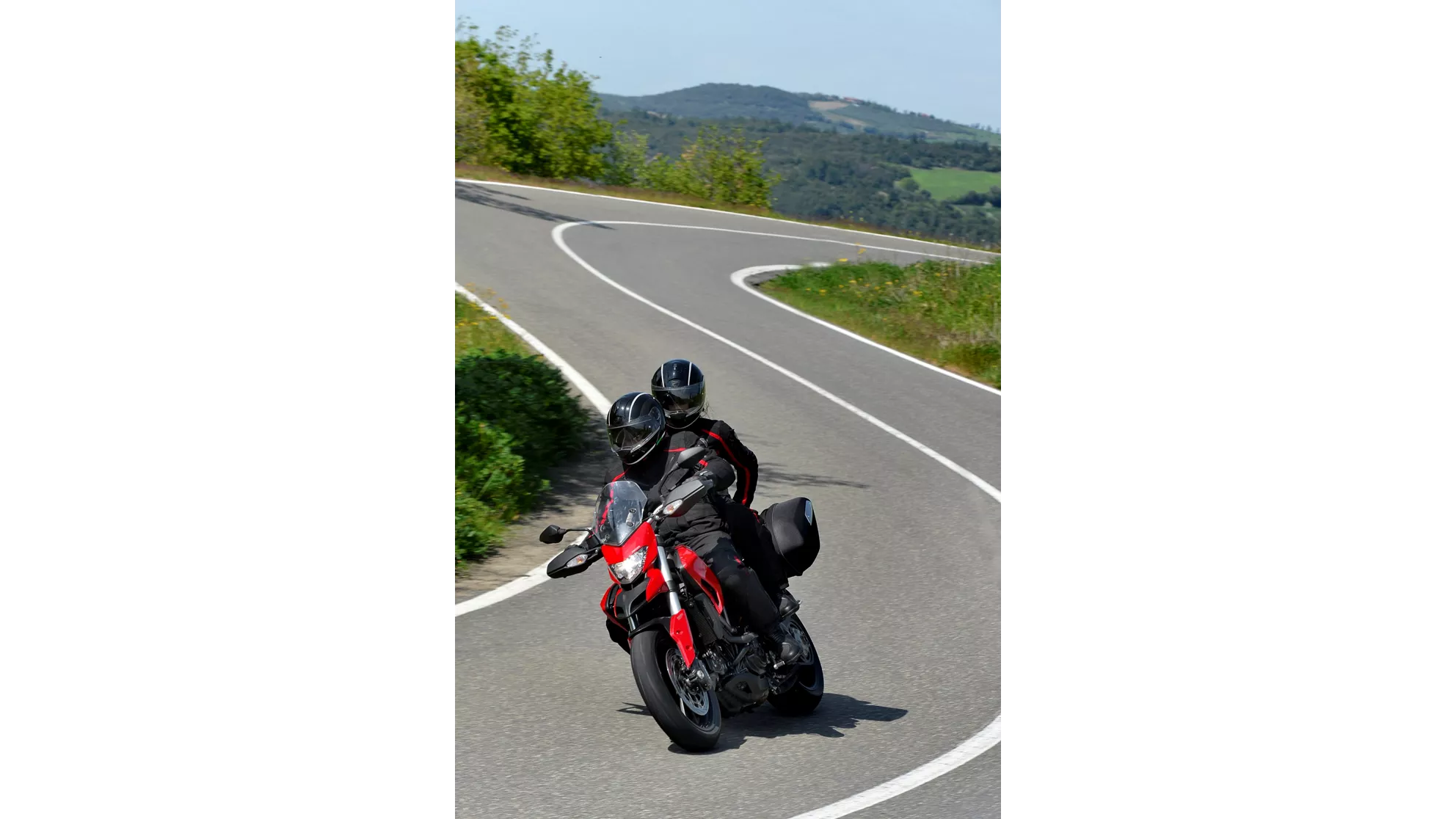 Ducati Hyperstrada - Resim 4