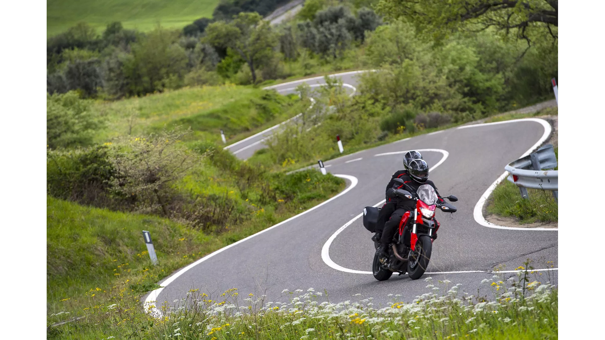 Ducati Hyperstrada - Bild 10