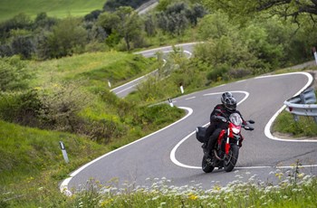 Ducati Hyperstrada 2015 - Bild 12 Ducati Hyperstrada 2015 - Bild 12